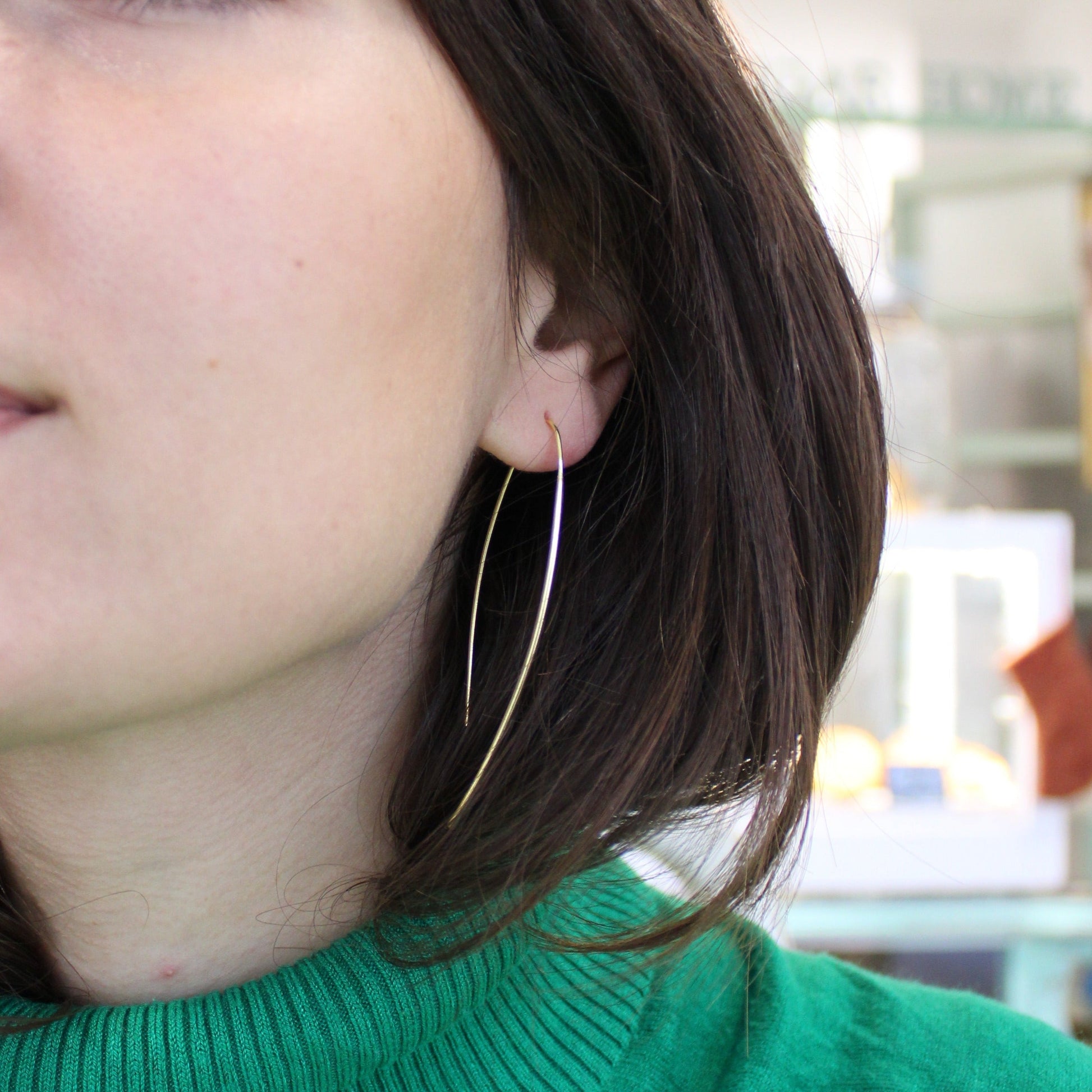 Pendientes BENE de diseño bañados en oro - Diseño con carácter-3