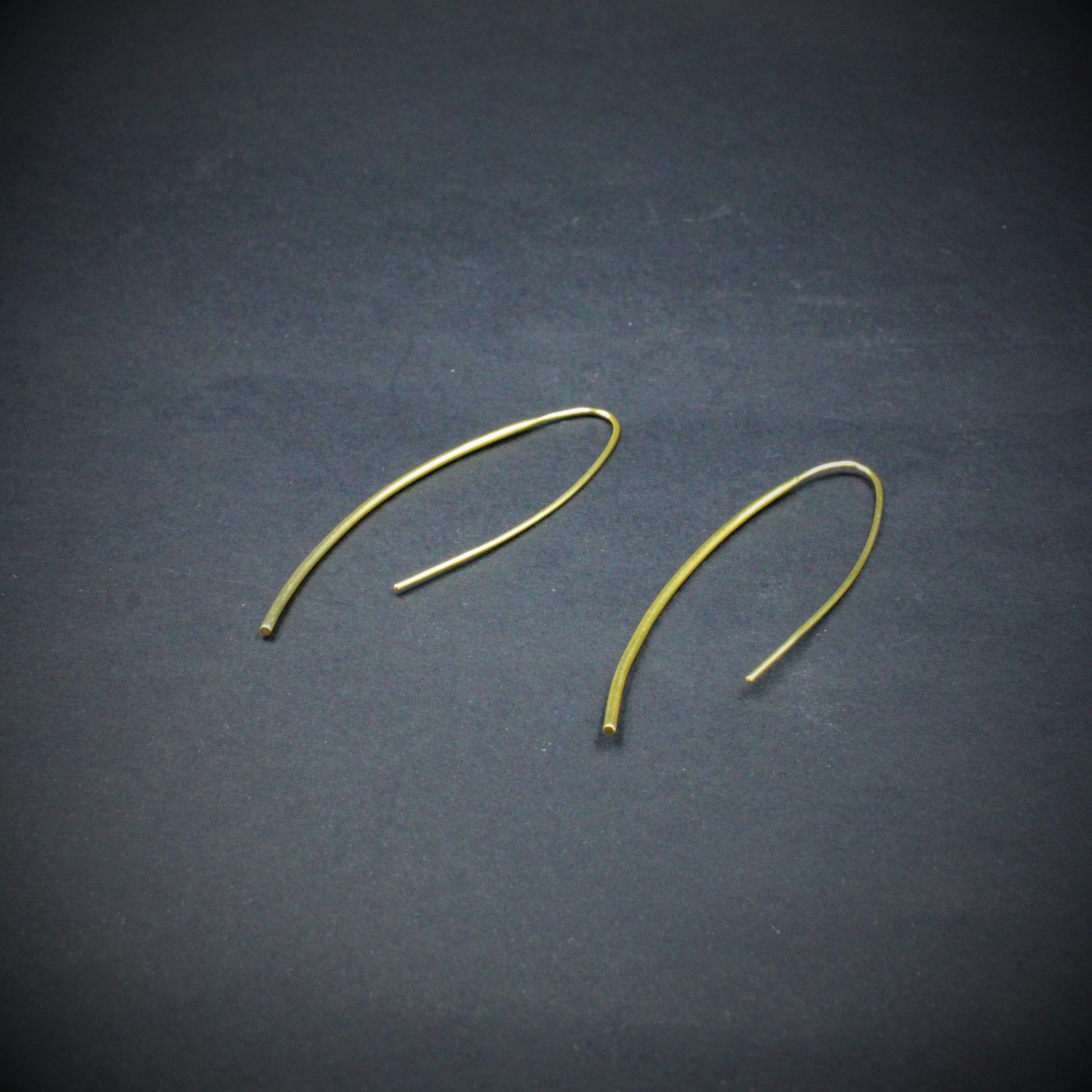 Pendientes BENE de diseño bañados en oro - Diseño con carácter-2